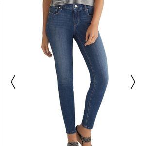 White House Black Market Skimmer Blue Jeans 4